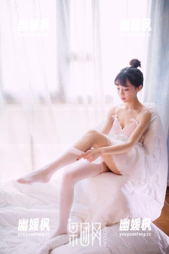 GIRLT果团网 - 睡衣美学，黄歆苑的无圣光写真，嗯...挺撩人的呢