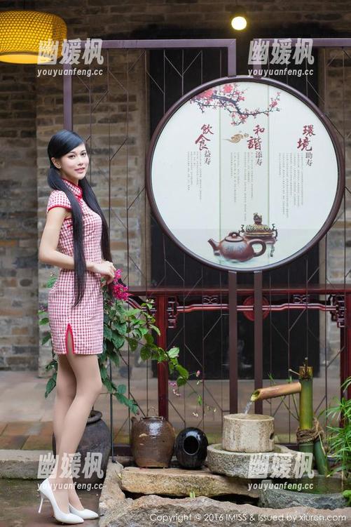IMiss爱蜜社 - 在线追逐，赵小米Kitty礼服美图，似乎在挑战我的审美上限。