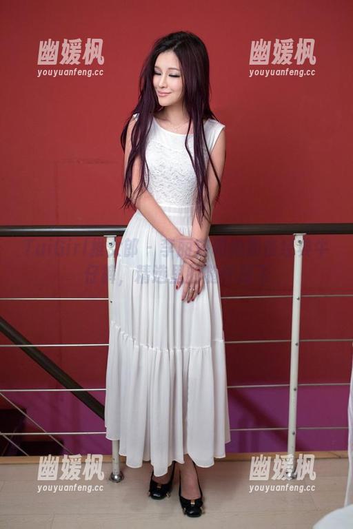 TuiGirl推女郎 - 李丽莎和她那条经典牛仔裤，精选里的随性放飞