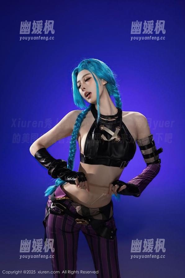 Xiuren秀人网 - 不只是护士，冷月yuer的美图也藏着点小心思，快来分享一下吧！
