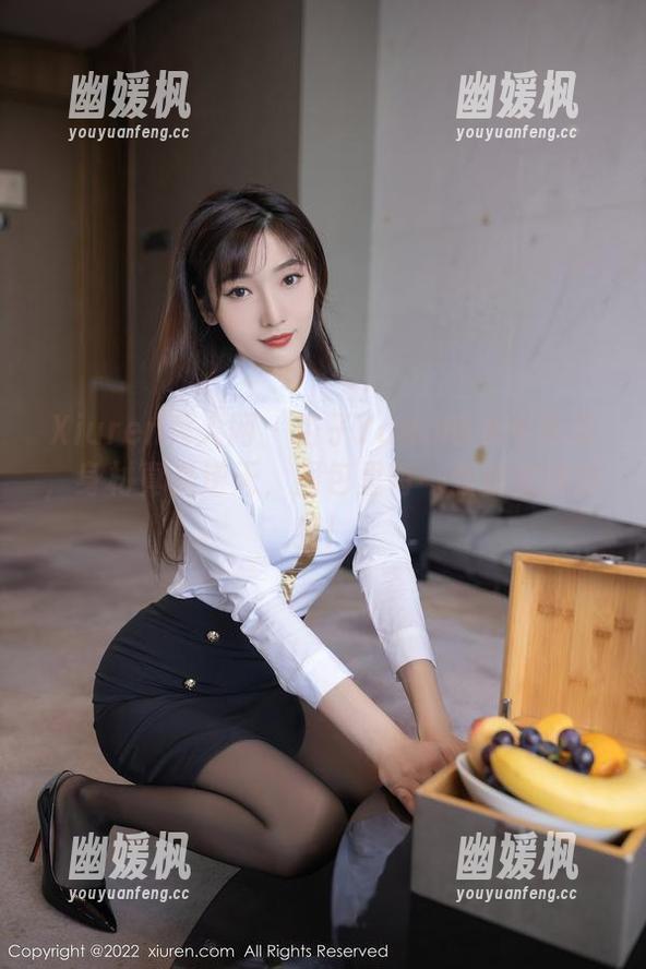 Xiuren秀人网 - 杏子Yada的泳衣作品，身材真是逆天，图包里每一张都在挑衅我！