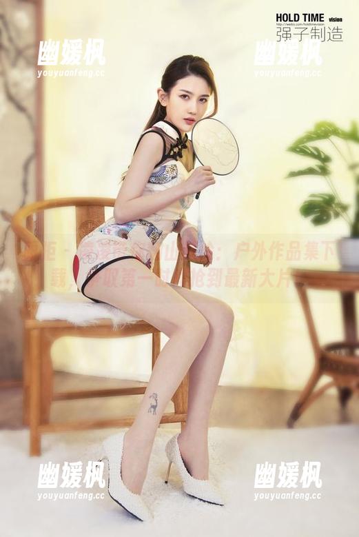 丽柜 - 凌凌带你翻山越岭：户外作品集下载，争取第一时间抢到最新大片！