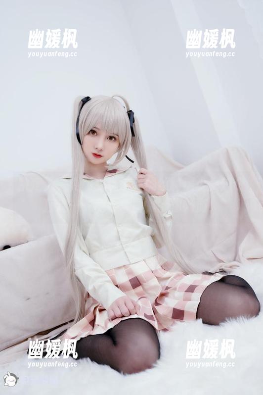 决定了，要和兔玩映画黑丝制服少女过个狂欢——免费套图，随你畅游！