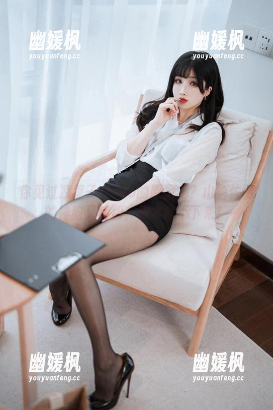 你见过凉凉子rioko的原图吗？山鲁佐德的神韵又特别，根本停不下来！