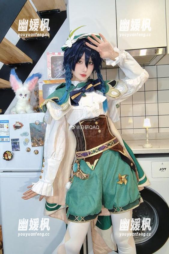一起探讨妖君白研的写真，屿鹿的态度竟然比模特还强！