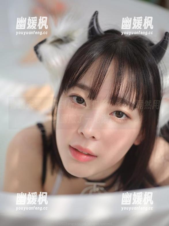 鲁道夫写真集剖析，姜仁卿(강인경)竟然用资源撒了一地谐趣