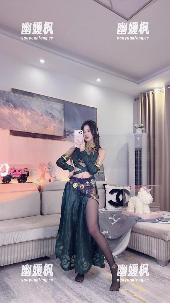 小小奶瓶儿带来的私房图，我愿意为珍珠人鱼的加长版点赞，眼瞧得真让人心颤…