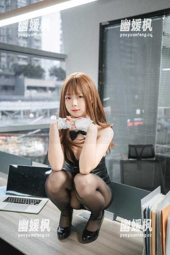 套图流出，巧克力小圆面包的美丽与五更琉璃有几分像呢？
