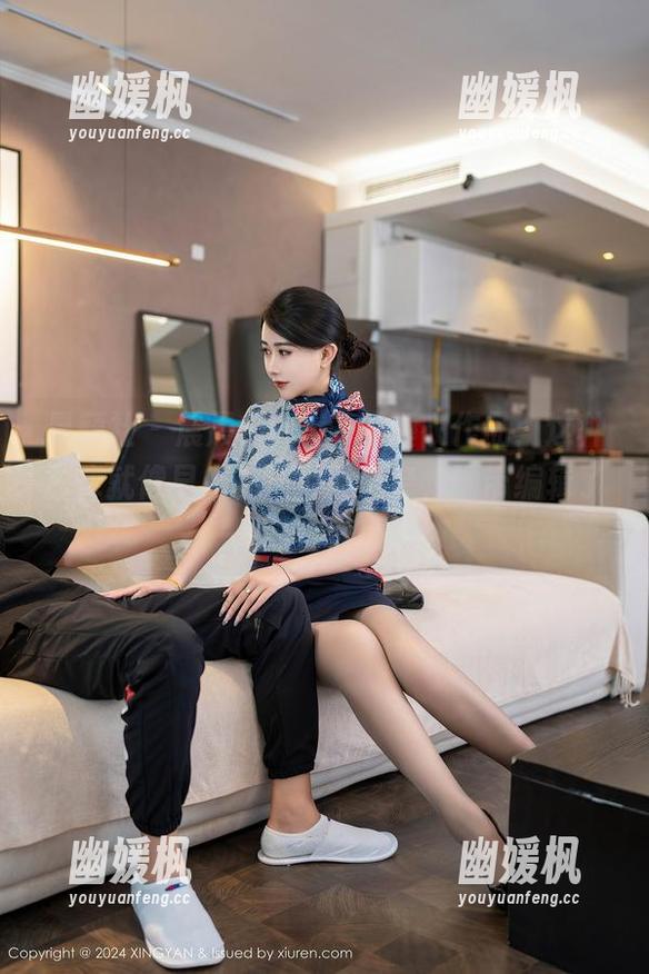 星颜社 - 晨晨Cherry的睡衣作品：这种图库就像早上起来那股无奈，顺带编辑了一点自我嘲讽！