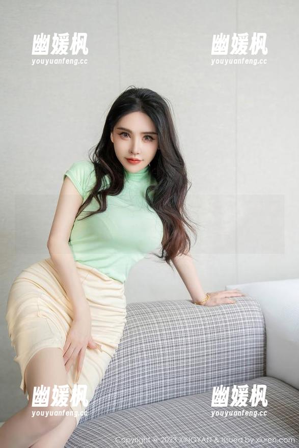 星颜社 - 直击泳池边，李丽莎泳装写真原图，气氛好到让我口水直流！