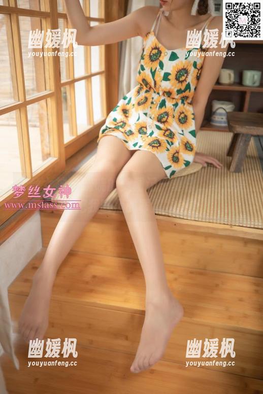 梦丝女神 - 晓晓的美图记：夏日，绝对是个把我晒黑的罪魁祸首！
