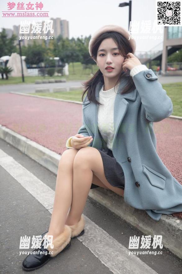 梦丝女神 - 灵唯与她的双马尾杀，在高清美图中肆意绽放！