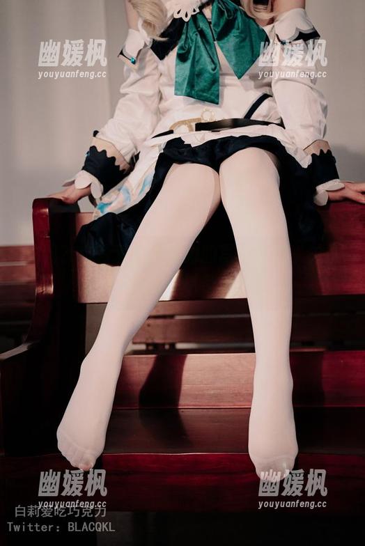 约吗？白莉爱吃巧克力的写真合集‘关小雨’，我打算以茶会佐之。