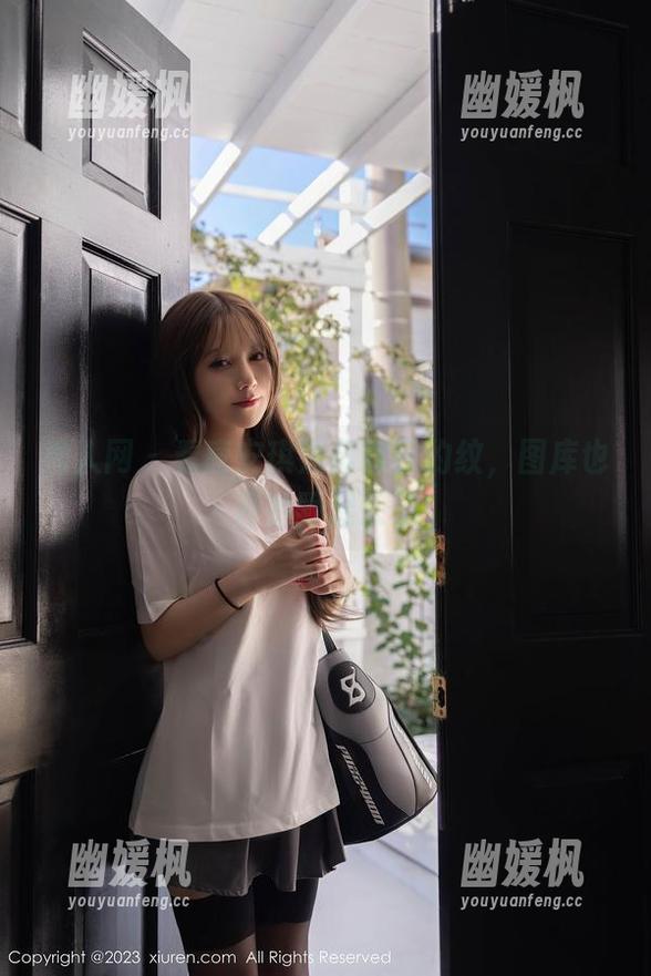 秀人网 - 看唐安琪如何驾驭豹纹，图库也开始野起来了