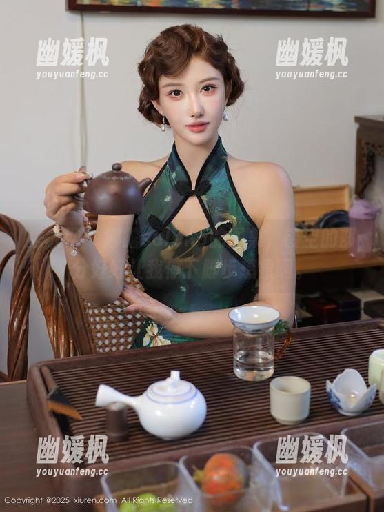 秀人网-娜露selena 秀人网 - 娜露selena的图集,镂空的部分好好让我停下脚步想象啊。