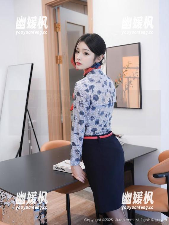 秀人网 - 安然maleah油亮在线写真，让我忍不住多想想，光泽真的是个诱人的东西。