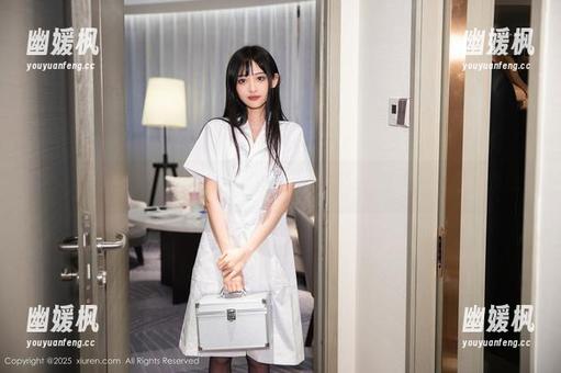 秀人网 - 原图有毒：汁汁女王的霸气姿态，完全拯救你的视线