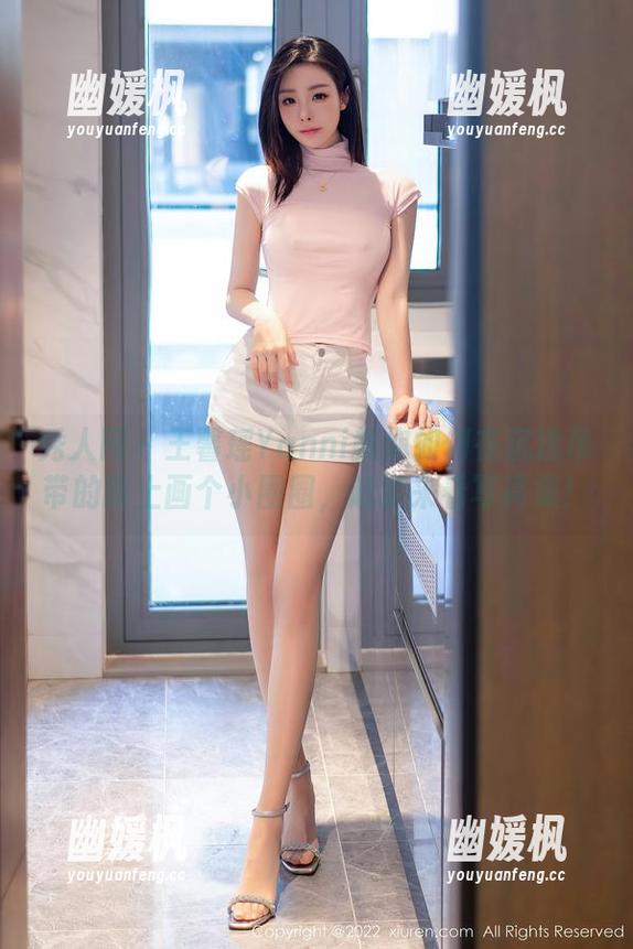 秀人网 - 王馨瑶Yanni教你如何在沉迷吊带的路上画个小圈圈，赶紧来看写真集！