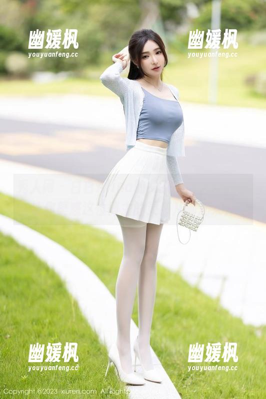 秀人网 - 白白Alina的女孩原图大公开，让你疑惑这位博主的灵感从哪儿来？