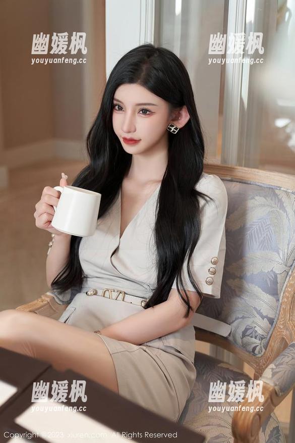 秀人网 - 沈浸于厨房气氛，赵惟依coco的精选写真集像是篇小诗。