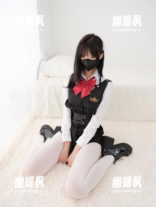 紧急企划-小恩 紧急企划 - 走心的最新图册:小恩穿着礼服,简直是个温柔的错位奇迹。