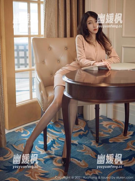 花漾show-小海臀Rena 花漾show - 小海臀Rena的图包,有那么多日常,分享的时候请小心点!