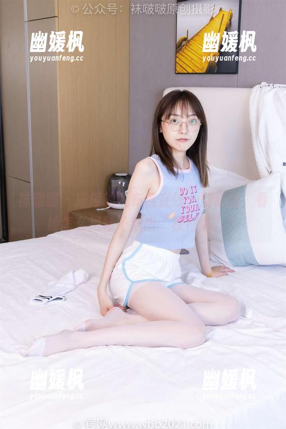 袜啵啵 - 瑶瑶的帆布鞋在线，别眨眼，看她怎么把鞋子穿出“模特范”！