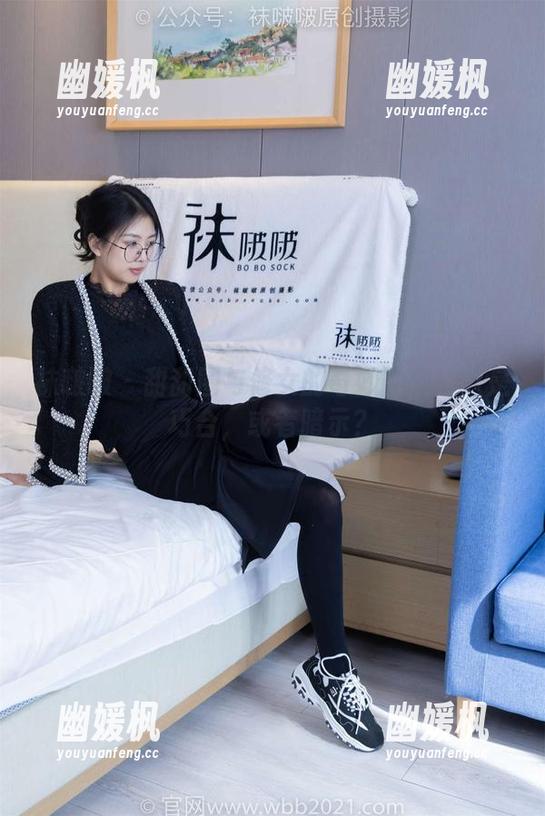 袜啵啵 - 甜甜圈与修女的奇妙图集：只是巧合，或者暗示？