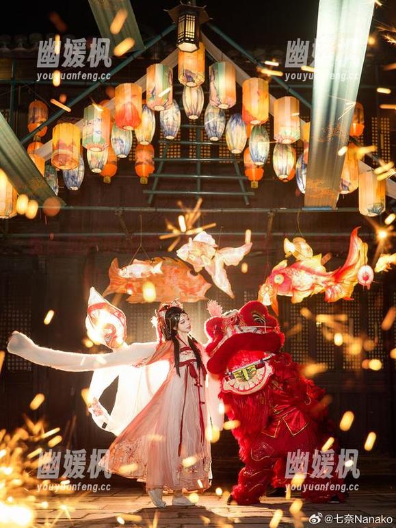 看贰加六的追浪，其实就像看了一场自然的表演，浪花和情绪真妙。