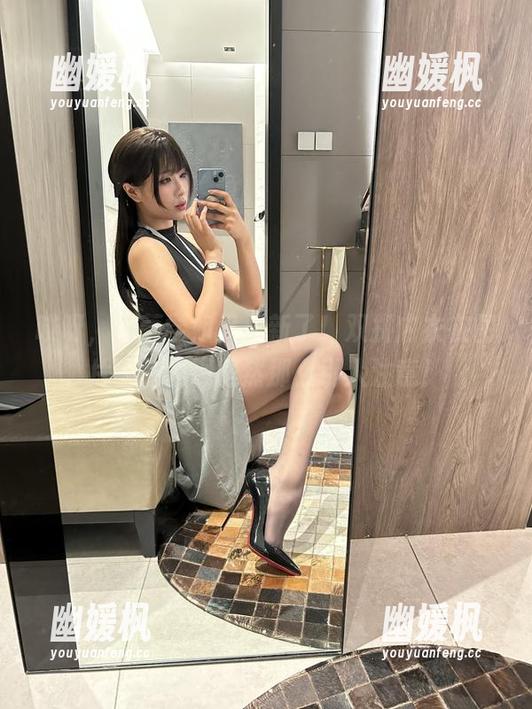 哎呀，轩萧学姐又更新了！双拼内衣在图片中的表现居然那么引人注意！