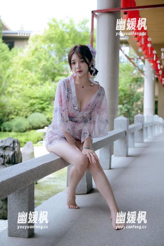 雯妹不讲道理做天使真轻松…看免费套图让我比她还想飞！