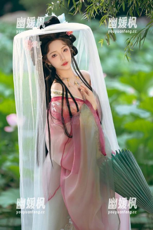 图集精选，雯妹不讲道理的旅拍：自拍是个永恒的话题！