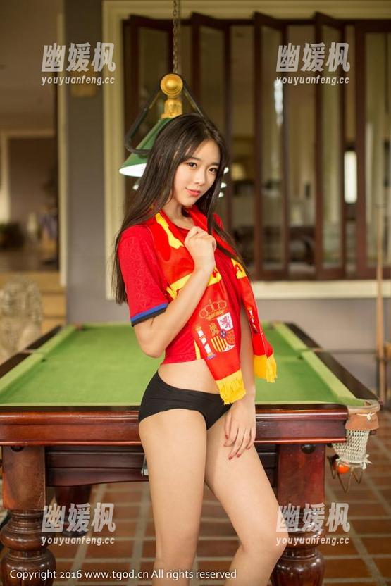青豆客 - 兔女郎写真：嘉宝贝儿Vetiver带你领略一场不一样的‘兔’韵之旅